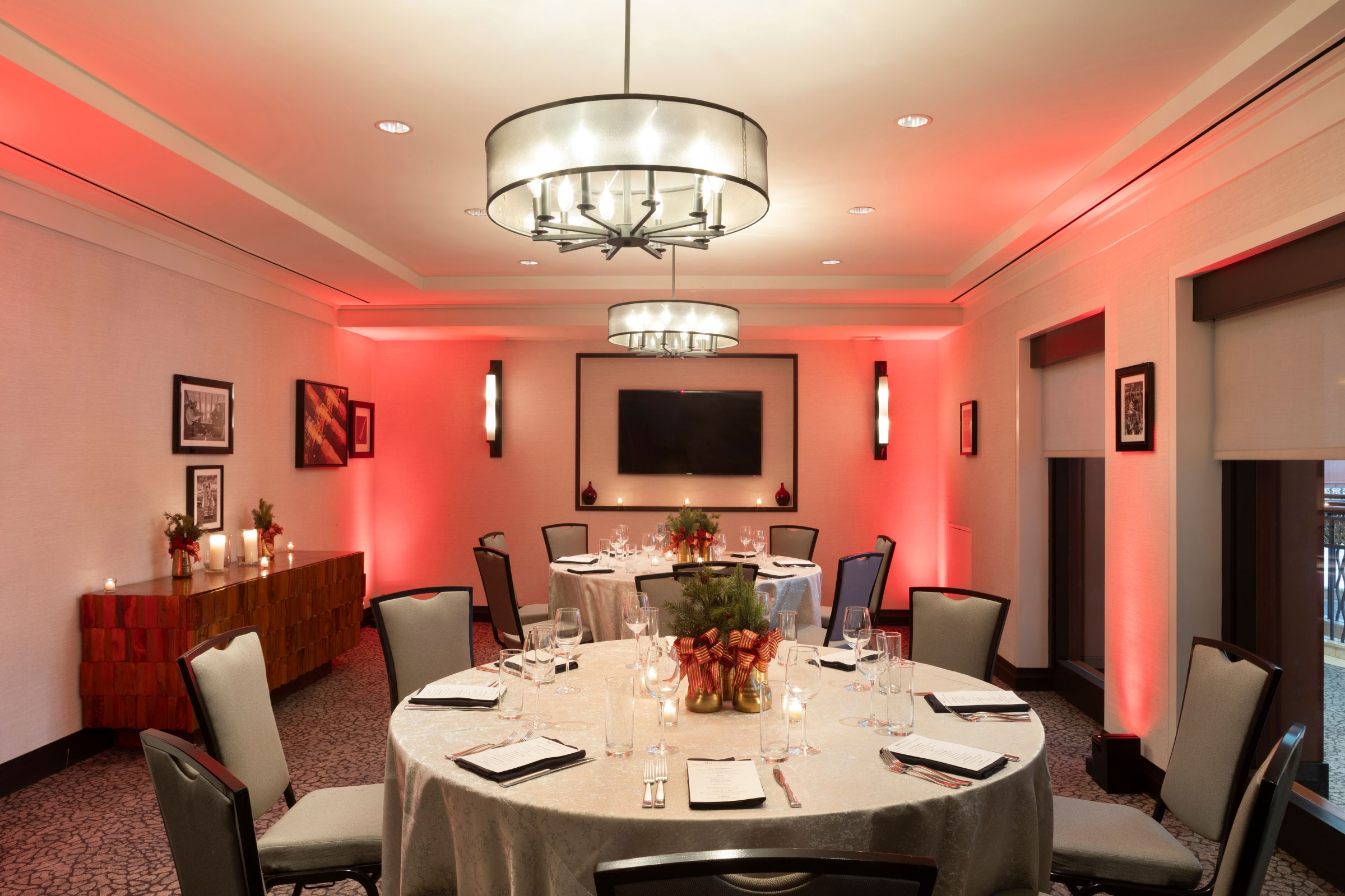 private dining area - desktop version